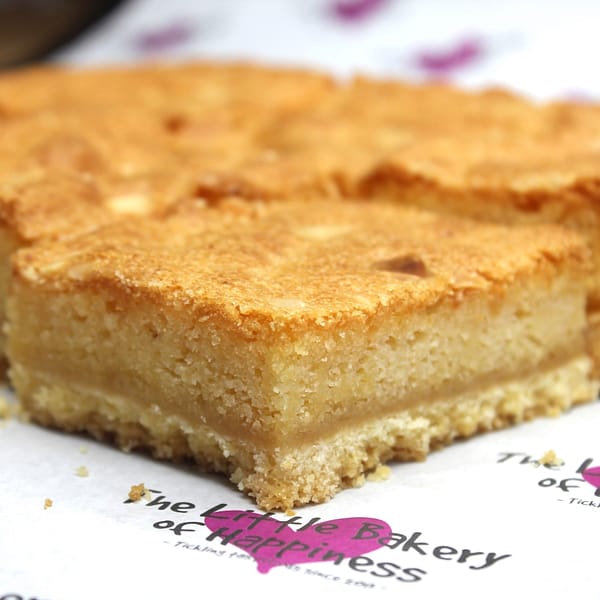 GLUTEN-FREE LEMON BAKEWELL SHORTBREAD SLICE